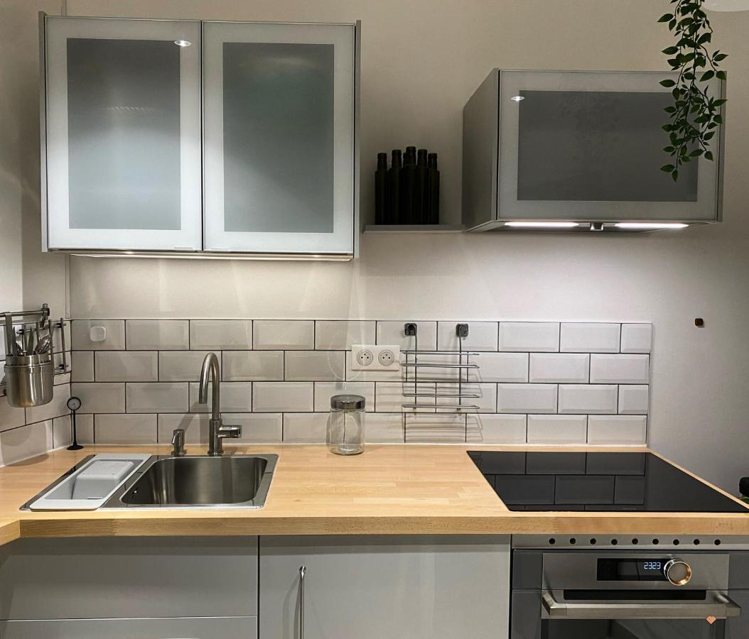 Mrtn Apartments Studio & Suites - Aix-Les-Bains, Hypercentre Esterno foto