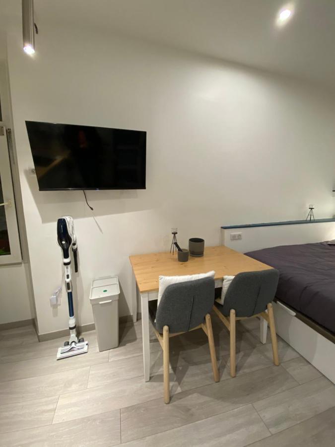 Mrtn Apartments Studio & Suites - Aix-Les-Bains, Hypercentre Esterno foto