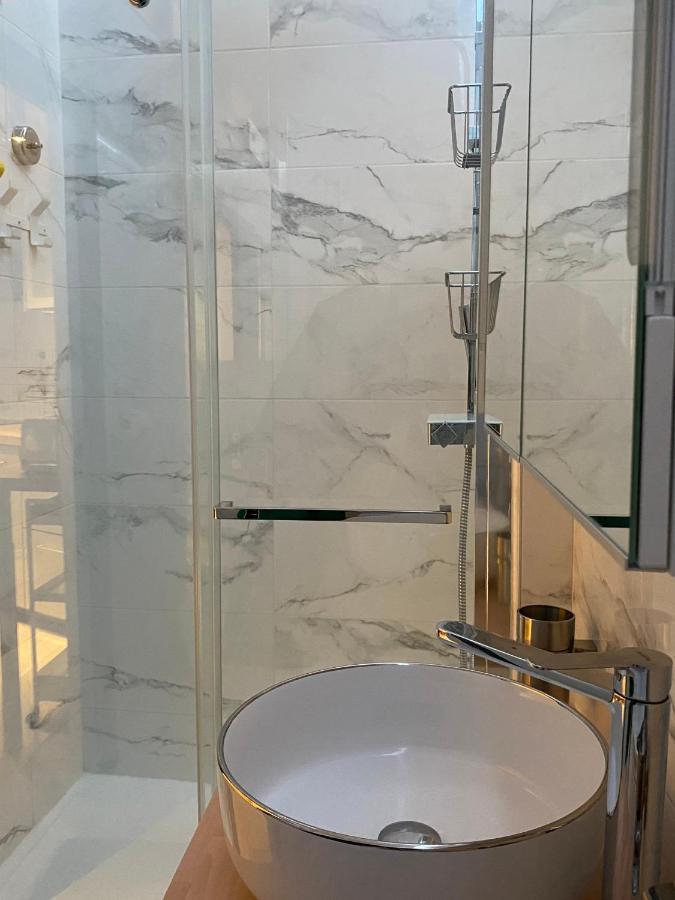 Mrtn Apartments Studio & Suites - Aix-Les-Bains, Hypercentre Esterno foto
