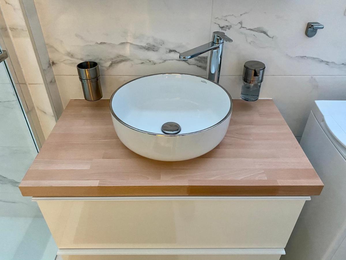 Mrtn Apartments Studio & Suites - Aix-Les-Bains, Hypercentre Esterno foto